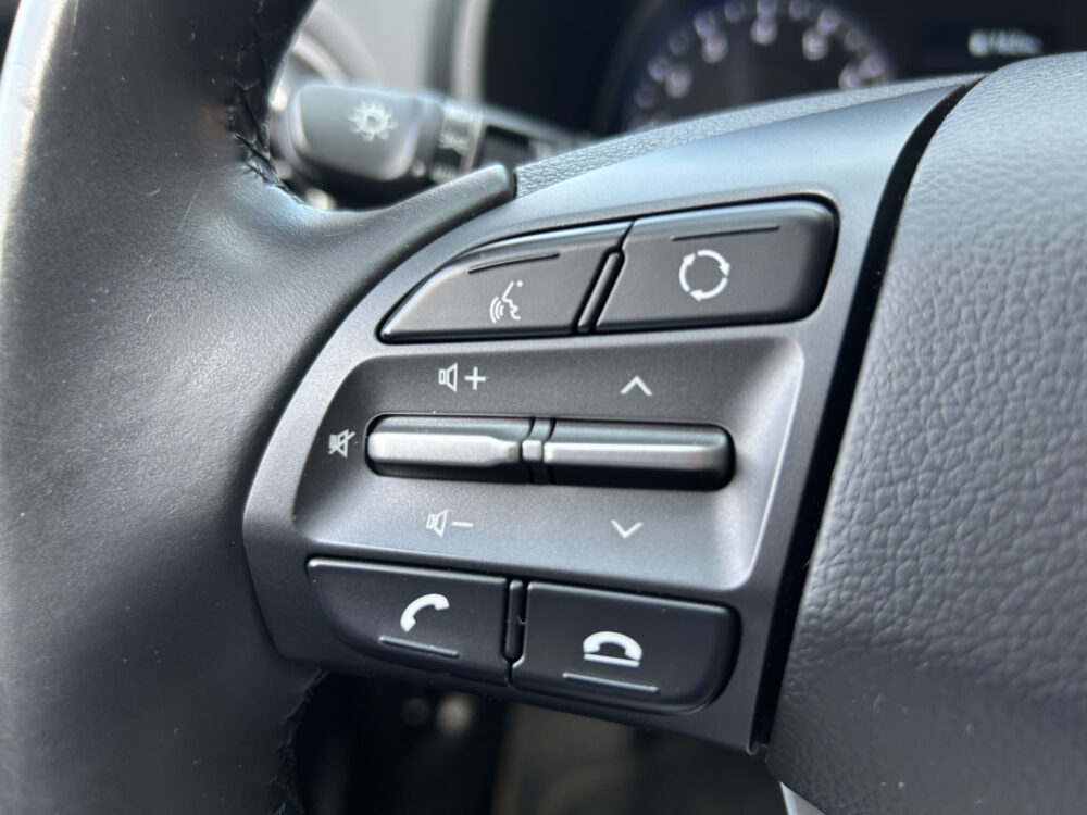 Hyundai KONA 1.0 T-GDI Fashion // NAVI+CARPLAY // KRELL AUDIO // CAMERA // CRUISE // CLIMA // STOELVERWARMING // 9
