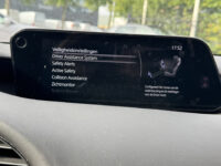 Mazda 3 2.0 e-SkyActiv-G M Hybrid 122 Luxury // BOSE PREMIUM AUDIO // NAVI // MEMORY SEATS // CLIMA // CAMERA // ADAPTIVE CRUISE // 52