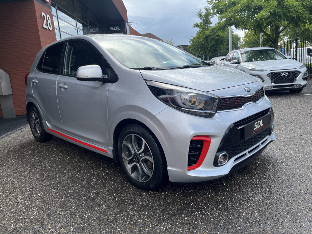 Kia Picanto 1.2 CVVT GT-Line // LEDER // CLIMATE CONTROL // CRUISE // CAMERA+SENSOREN // STUUR+STOELVERWARMING // 8