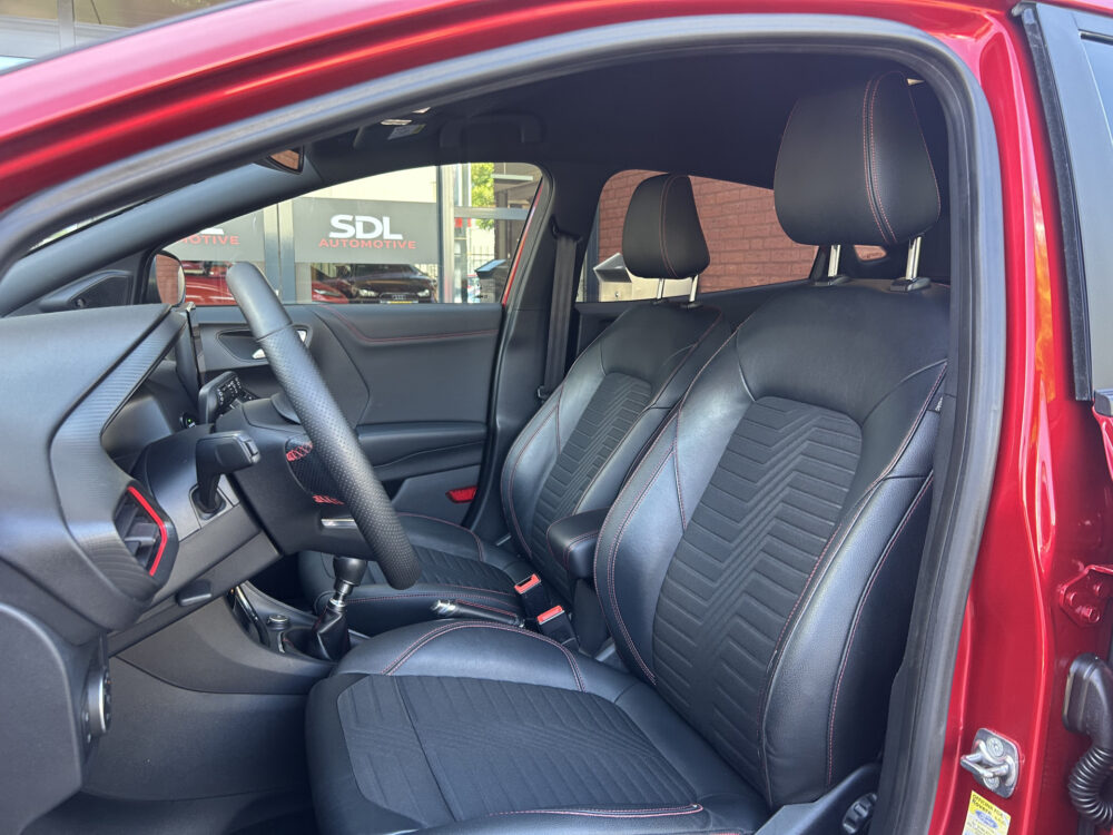 Ford Puma 1.0 EcoBoost Hybrid ST-Line X 155 PK!!! // DODEHOEK // HALF LEDER // B&O SOUND // ADAPT. CRUISE // FULL LED // STUUR+STOELVERWAR 8