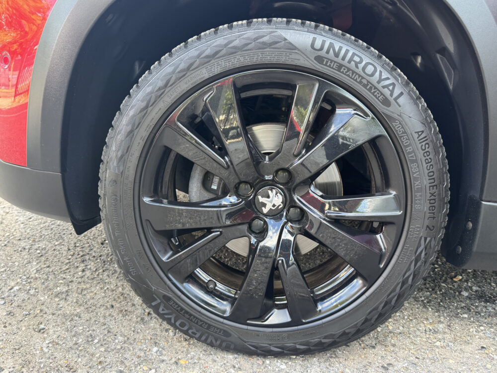 Peugeot 2008 1.2 PureTech GT-Line 131 PK // PANORAMADAK // HALF LEDER // NAVI // CLIMA // CRUISE // CAMERA+SENSOREN // 7