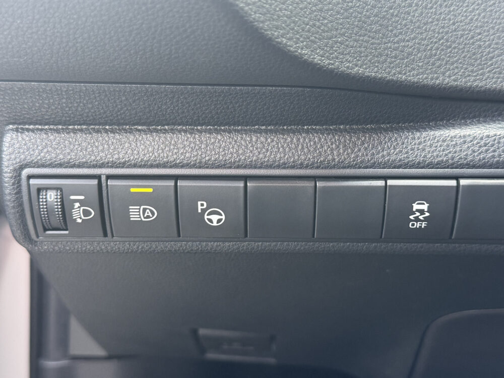Toyota Corolla 1.8 Hybrid GR-Sport // ADAPT. CRUISE // FULL LED // CAMERA+SENSOREN // HALF LEDER // 23