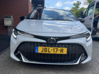 Toyota Corolla 1.8 Hybrid GR-Sport // ADAPT. CRUISE // FULL LED // CAMERA+SENSOREN // HALF LEDER // 38