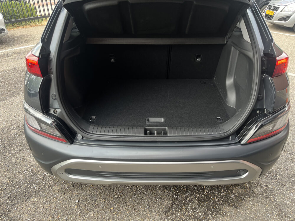 Hyundai KONA 1.6 GDI HEV Premium // SCHUIF DAK // CAMERA // CLIMA // ADAPTIVE CRUISE // APPLE CARPLAY / ANDROID AUTO // 13