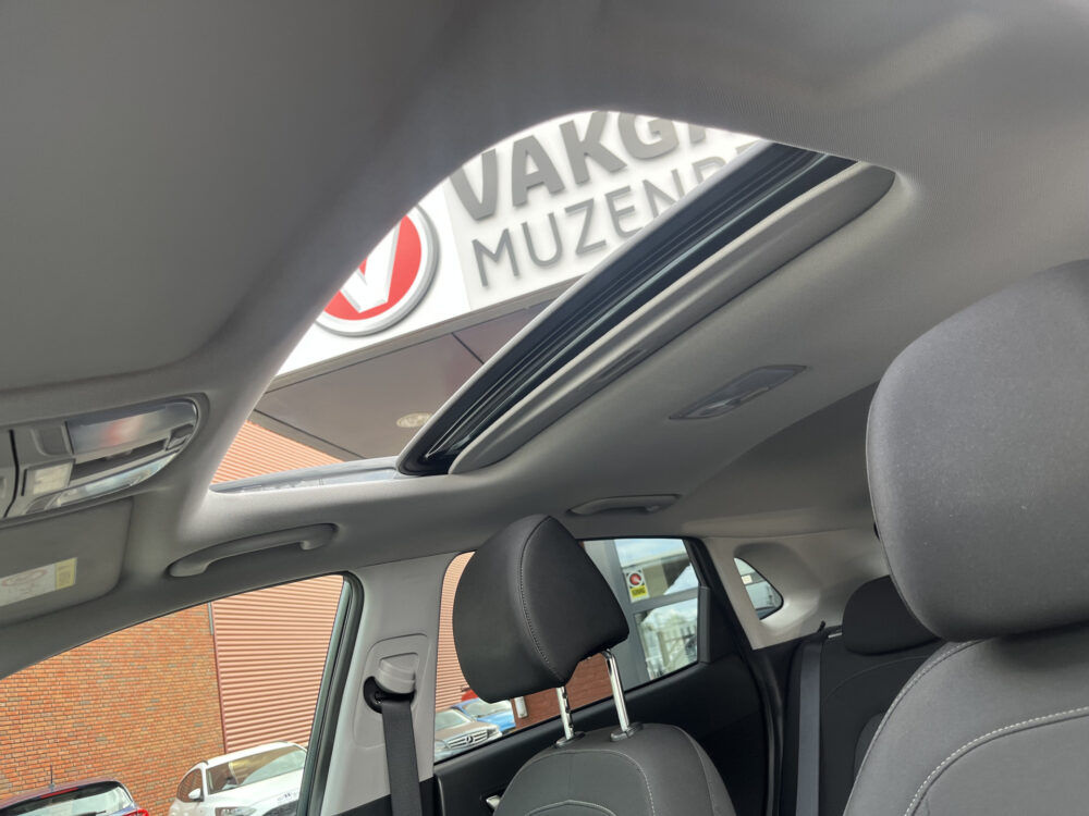 Hyundai KONA 1.6 GDI HEV Premium // SCHUIF DAK // CAMERA // CLIMA // ADAPTIVE CRUISE // APPLE CARPLAY / ANDROID AUTO // 15