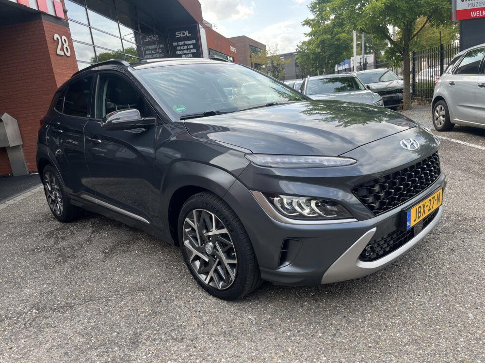 Hyundai KONA 1.6 GDI HEV Premium // SCHUIF DAK // CAMERA // CLIMA // ADAPTIVE CRUISE // APPLE CARPLAY / ANDROID AUTO // 7