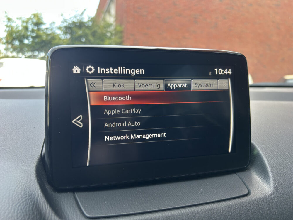 Mazda 2 1.5 Skyactiv-G TS+ // APPLE CARPLAY / ANDROID AUTO // CRUISE // CLIMA // STOELVERWARMING // BLUETOOTH // DODENHOEK SENSOR 16