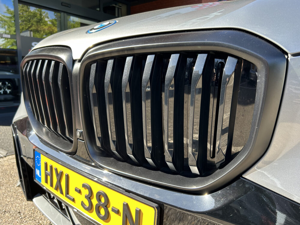 BMW X5 xDrive50e // M-PRO // MATRIX LED // HARMAN KARDON // MEMORY SEAT // PANO/SCHUIFKANTELDAK // ADAPTIV ONDERSTEL // ELEK. TREKHAAK 32