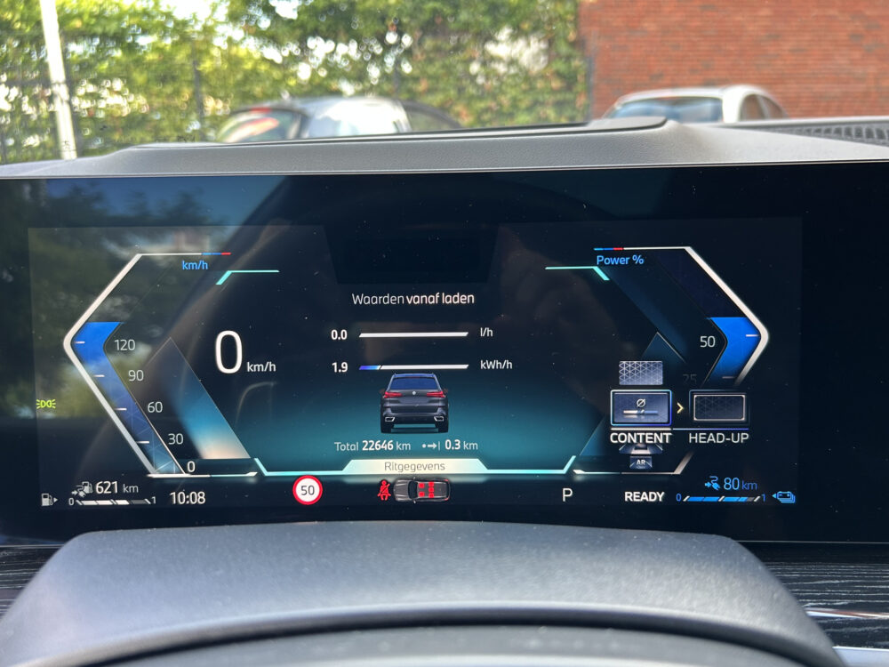BMW X5 xDrive50e // M-PRO // MATRIX LED // HARMAN KARDON // MEMORY SEAT // PANO/SCHUIFKANTELDAK // ADAPTIV ONDERSTEL // ELEK. TREKHAAK 48