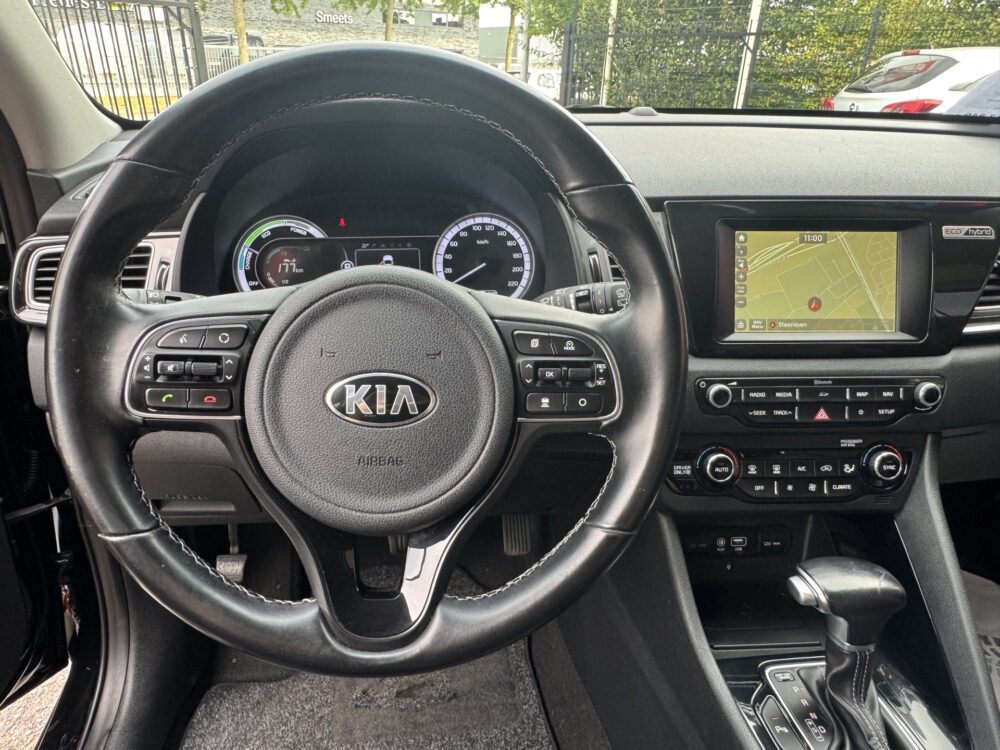 Kia Niro 1.6 GDi Hybrid DynamicLine // LED // KEYLESS // ADAPT. CRUISE // CAMERA+SENSOREN // NAVI+CARPLAY// 10