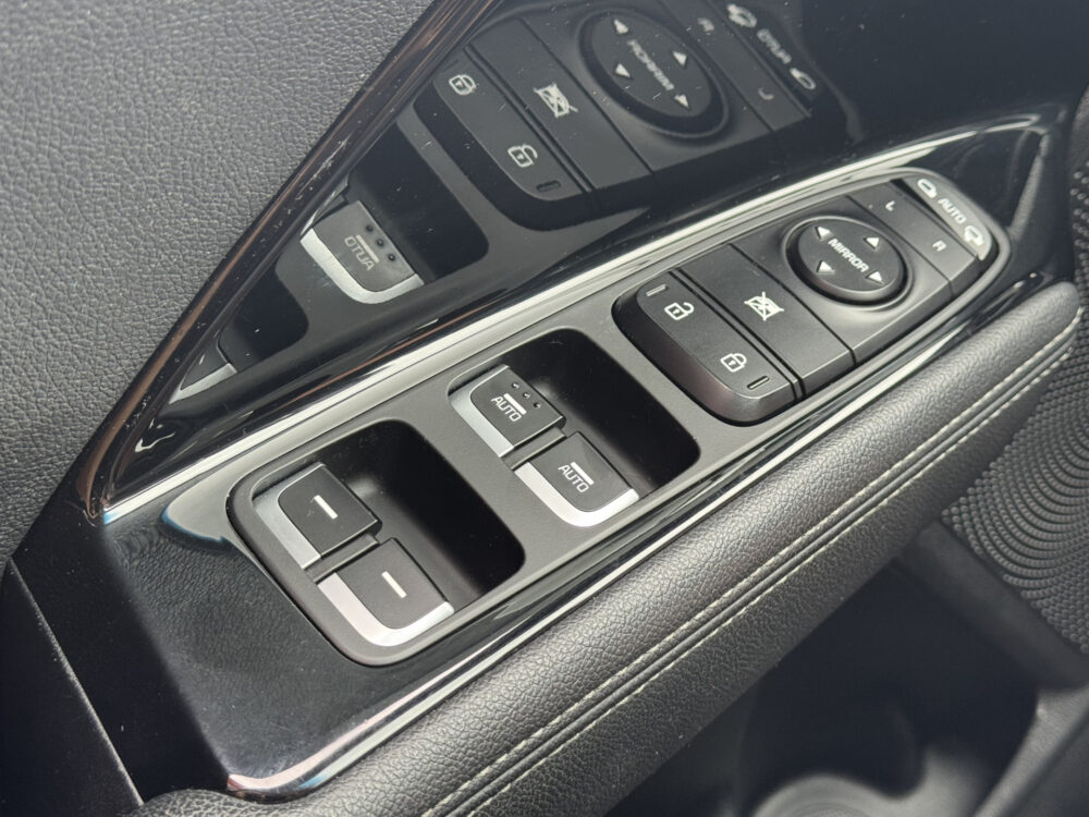 Kia Niro 1.6 GDi Hybrid DynamicLine // LED // KEYLESS // ADAPT. CRUISE // CAMERA+SENSOREN // NAVI+CARPLAY// 26