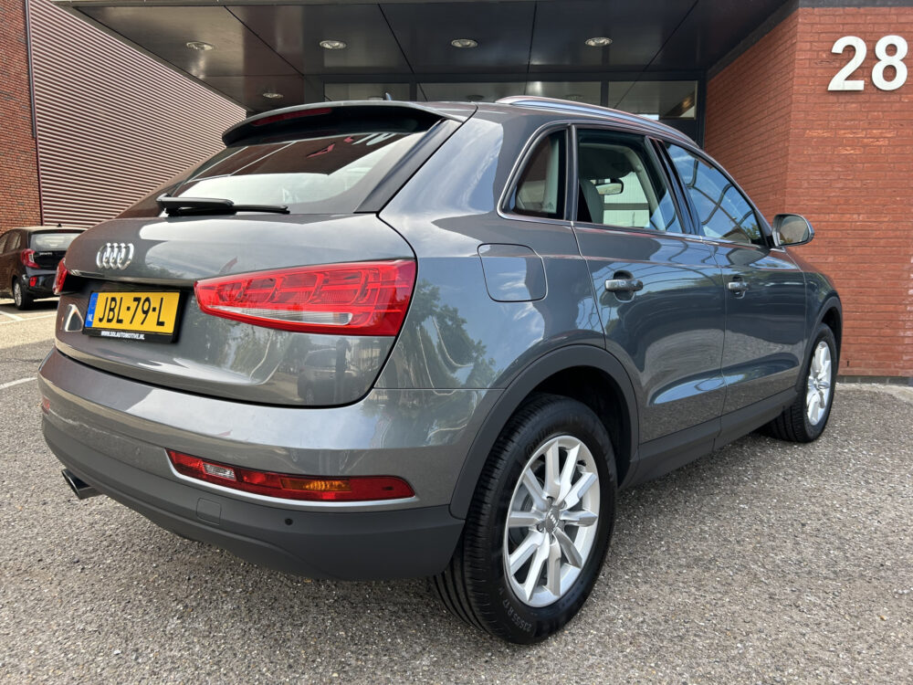 Audi Q3 1.4 TFSI CoD Pro Line // LED // LEDER // NAVI // CLIMA // CRUISE // PDC // STOELVERWARMING // 2