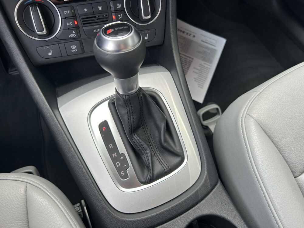 Audi Q3 1.4 TFSI CoD Pro Line // LED // LEDER // NAVI // CLIMA // CRUISE // PDC // STOELVERWARMING // 21