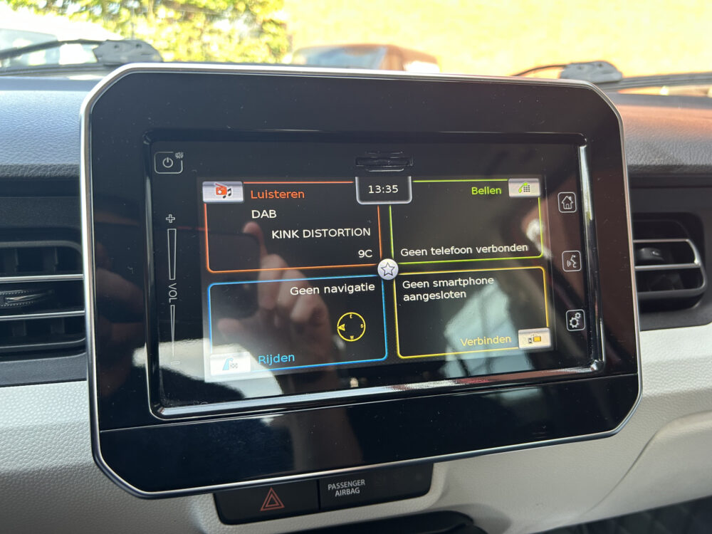 Suzuki Ignis 1.2 Stijl // LED // KEYLESS // CAMERA // NAVI+CARPLAY // STOELVERWARMING // 17