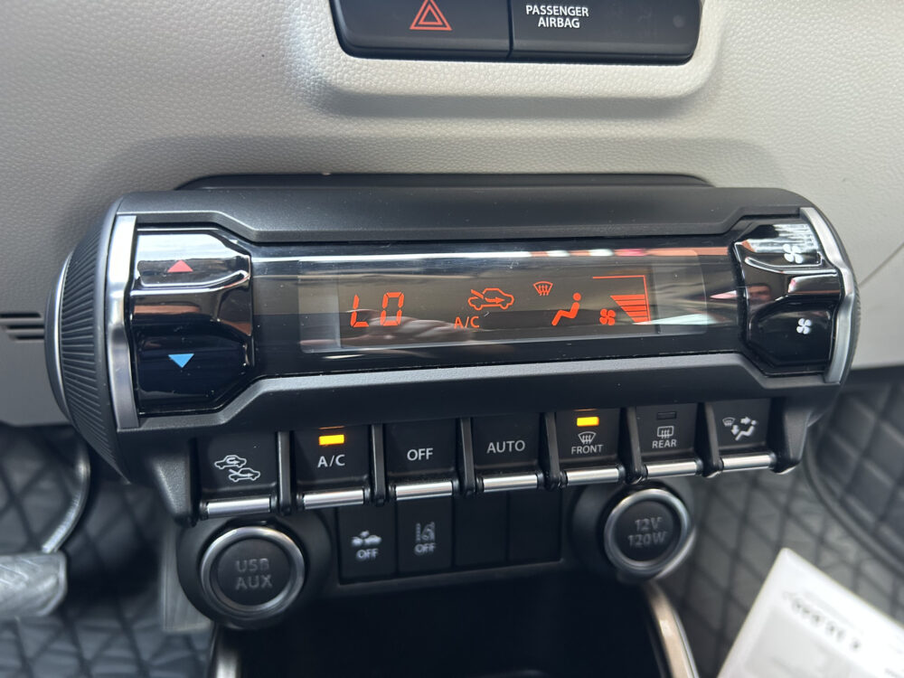 Suzuki Ignis 1.2 Stijl // LED // KEYLESS // CAMERA // NAVI+CARPLAY // STOELVERWARMING // 18