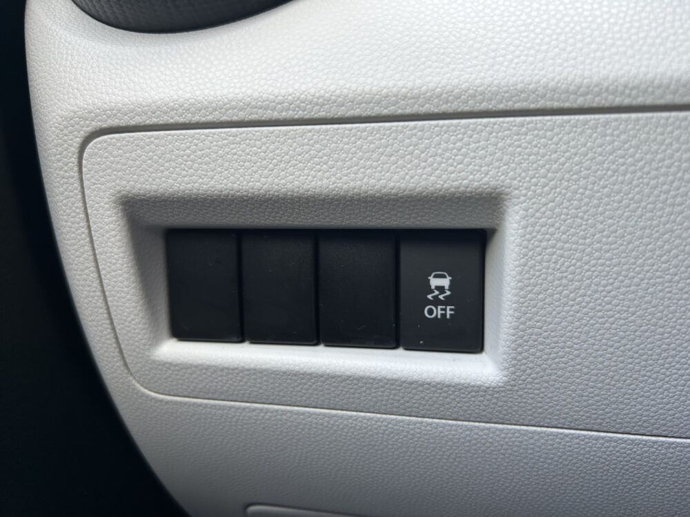 Suzuki Ignis 1.2 Stijl // LED // KEYLESS // CAMERA // NAVI+CARPLAY // STOELVERWARMING // 22
