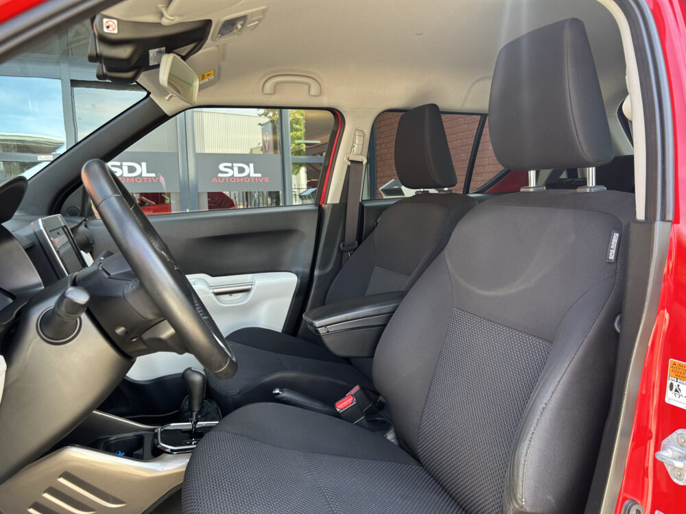 Suzuki Ignis 1.2 Stijl // LED // KEYLESS // CAMERA // NAVI+CARPLAY // STOELVERWARMING // 8