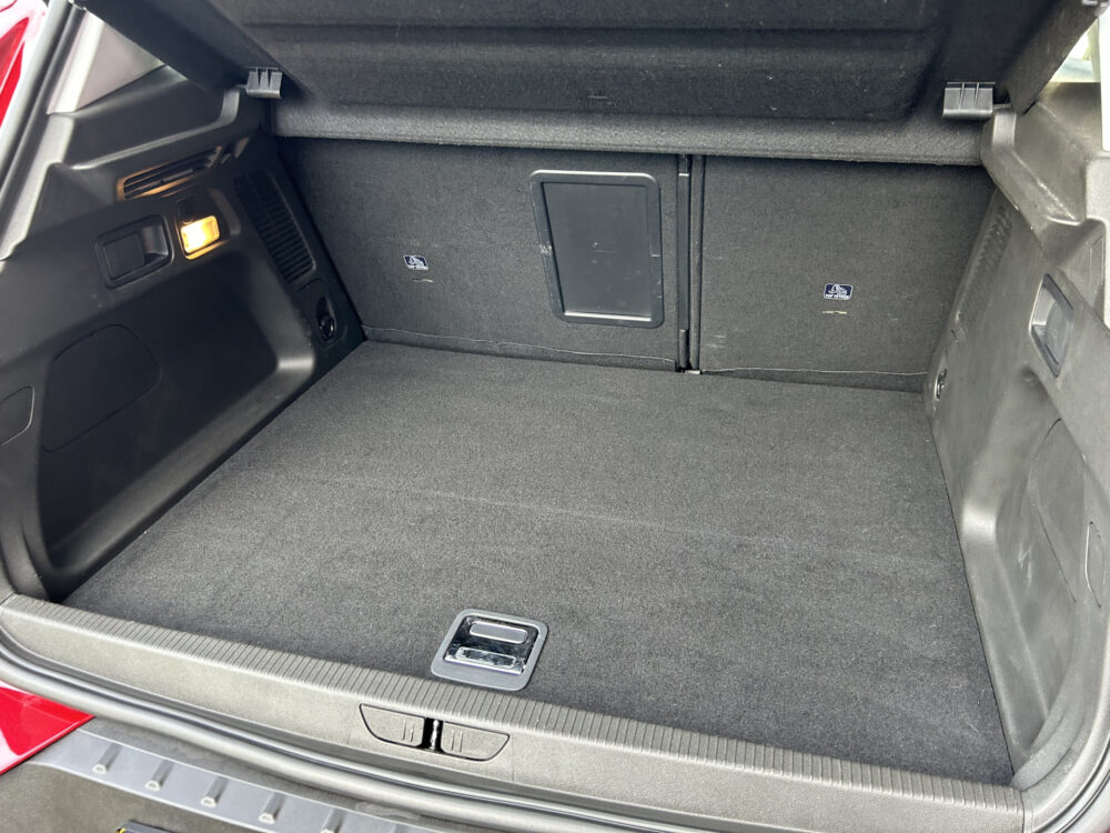 Opel Grandland X 1.6 Turbo Hybrid Business Edition // NAVI + CARPLAY // CAMERA // PDC V+A // CLIMA // STOEL + STUURWIELVERWARING 29