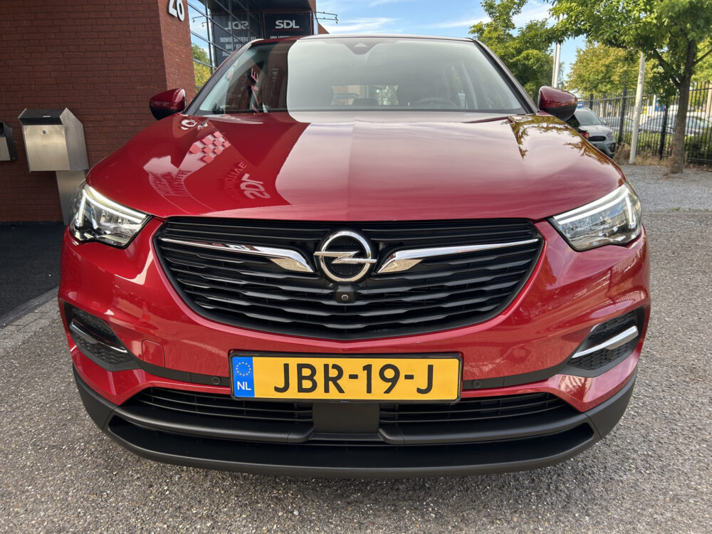 Opel Grandland X 1.6 Turbo Hybrid Business Edition // NAVI + CARPLAY // CAMERA // PDC V+A // CLIMA // STOEL + STUURWIELVERWARING 4