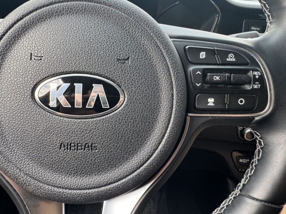 Kia Niro 1.6 GDi PHEV ExecutiveLine // TREKHAAK // JBL PREMIUM AUDIO // MEMORY SEATS // NAVI // LEDER // CAMERA // ADAPTIVE CRUISE // 12