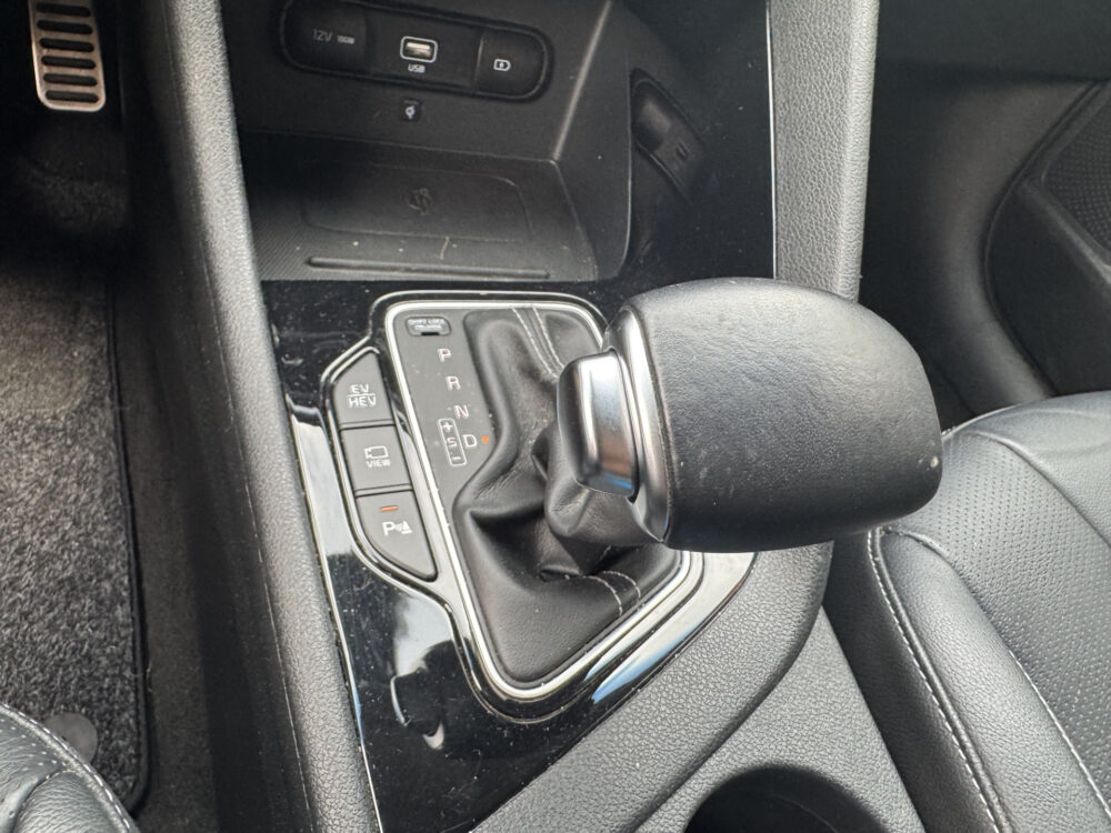 Kia Niro 1.6 GDi PHEV ExecutiveLine // TREKHAAK // JBL PREMIUM AUDIO // MEMORY SEATS // NAVI // LEDER // CAMERA // ADAPTIVE CRUISE // 22