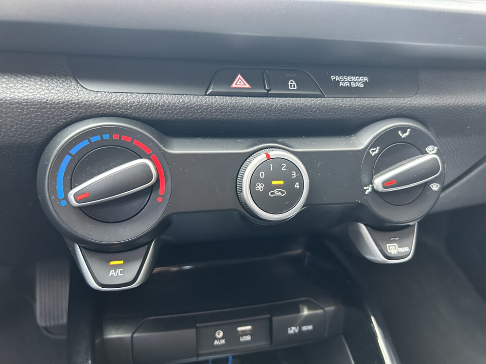 Kia Rio 1.0 TGDI DynamicLine // NAVI // CAMERA // TREKHAAK // CLIMA // CRUISE // APPLE CARPLAY / ANDROID AUTO // 17