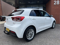 Kia Rio 1.0 TGDI DynamicLine // NAVI // CAMERA // TREKHAAK // CLIMA // CRUISE // APPLE CARPLAY / ANDROID AUTO // 34