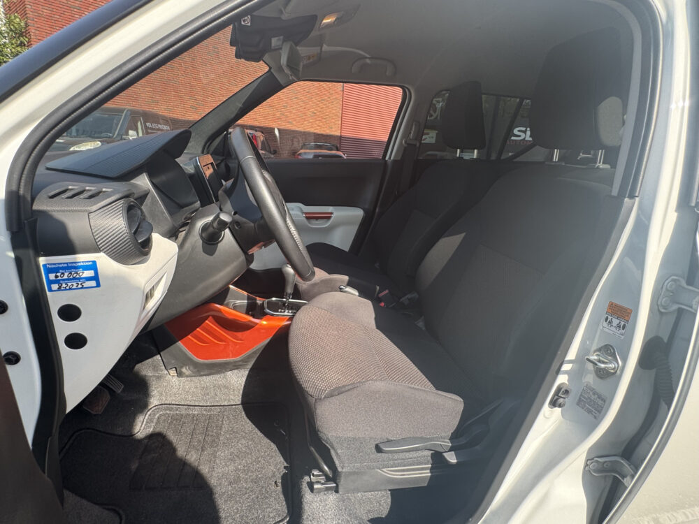 Suzuki Ignis 1.2 Stijl // CAMERA // NAVI // CRUISE // CLIMA // LED // STOELVERWARMING // 7