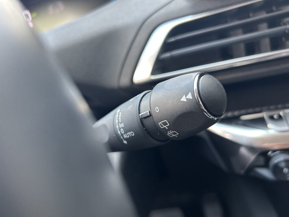 Peugeot 3008 1.6 HYbrid 225 Allure Pack Business // NAVI + CARPLAY // PDC V+A // CAMERA // LED // CLIMA // HALF-LEDER 13