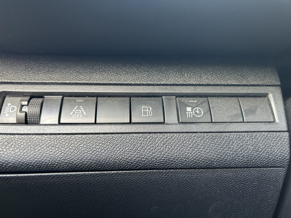 Peugeot 3008 1.6 HYbrid 225 Allure Pack Business // NAVI + CARPLAY // PDC V+A // CAMERA // LED // CLIMA // HALF-LEDER 20