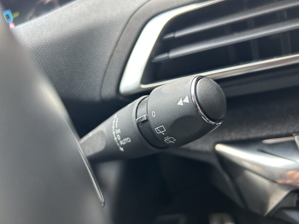 Peugeot 3008 1.6 HYbrid 225 Road Trip // KEYLESS // NAVI + CARPLAY // PDC V+A // CAMERA // HALF-LEDER // TREKHAAK!! 13