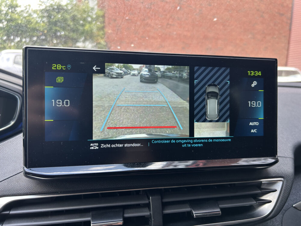Peugeot 3008 1.6 HYbrid 225 Road Trip // KEYLESS // NAVI + CARPLAY // PDC V+A // CAMERA // HALF-LEDER // TREKHAAK!! 16