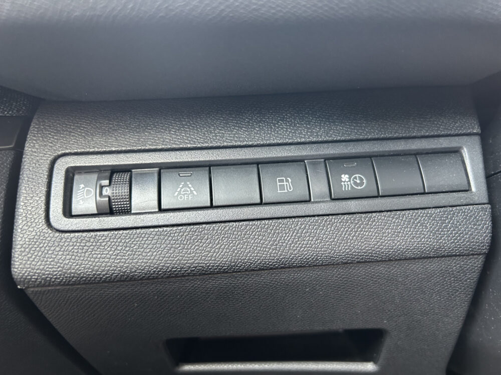 Peugeot 3008 1.6 HYbrid 225 Road Trip // KEYLESS // NAVI + CARPLAY // PDC V+A // CAMERA // HALF-LEDER // TREKHAAK!! 20