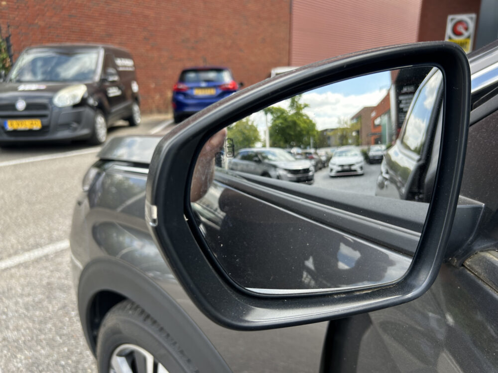 Peugeot 3008 1.6 HYbrid 225 Road Trip // KEYLESS // NAVI + CARPLAY // PDC V+A // CAMERA // HALF-LEDER // TREKHAAK!! 23