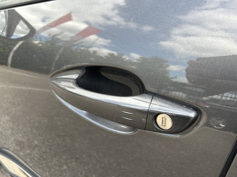 Peugeot 3008 1.6 HYbrid 225 Road Trip // KEYLESS // NAVI + CARPLAY // PDC V+A // CAMERA // HALF-LEDER // TREKHAAK!! 24