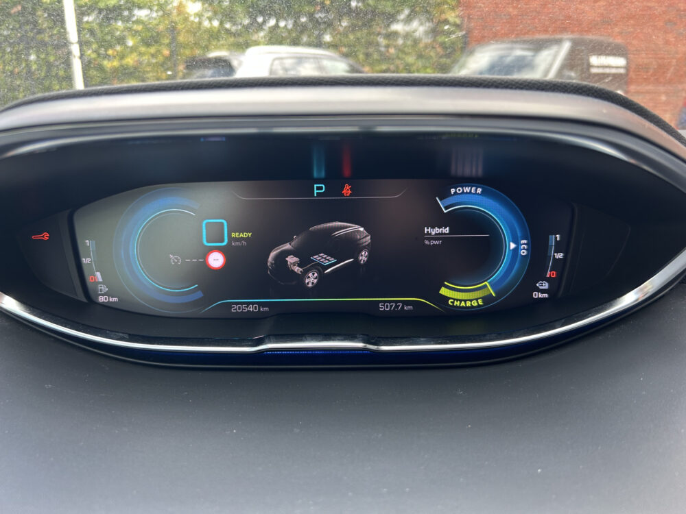 Peugeot 3008 1.6 HYbrid 225 Road Trip // KEYLESS // NAVI + CARPLAY // PDC V+A // CAMERA // HALF-LEDER // TREKHAAK!! 31