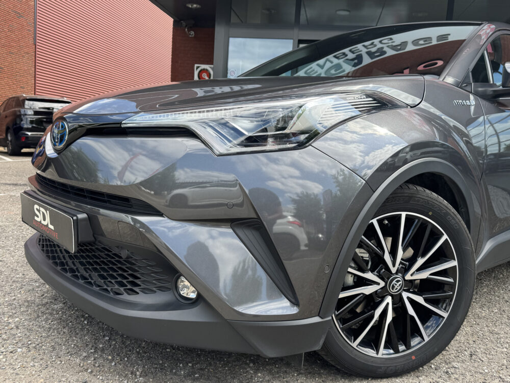 Toyota C-HR 1.8 Hybrid Executive // LED // ADAPTIVE CRUISE // NAVI // CLIMA // CAMERA // TREKHAAK! // 5