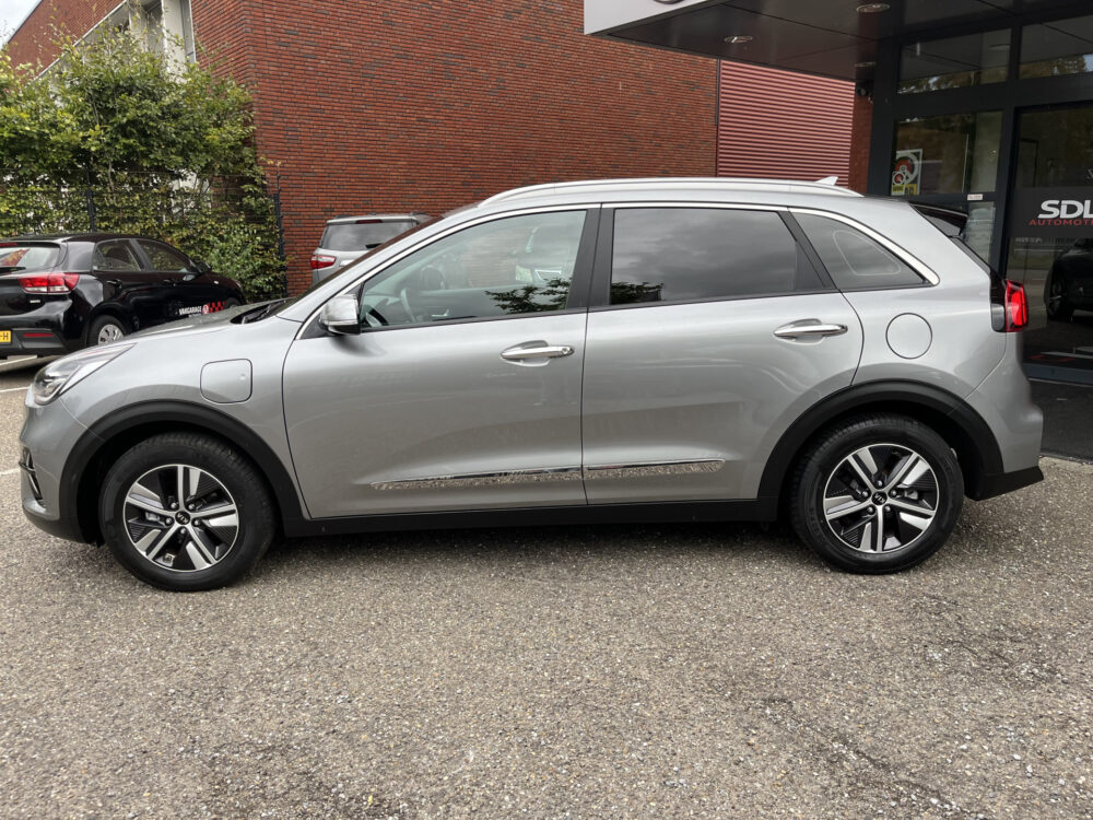 Kia Niro 1.6 GDi PHEV DynamicPlusLine // TREKHAAK // NAVI // KEYLESS ENTRY // ADAPTIVE CRUISE // CLIMA 3
