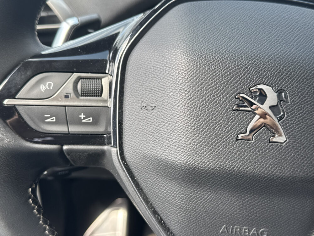 Peugeot 3008 1.6 HYbrid 225 Road Trip // NAVI // TREKHAAK // DODENHOEK // CLIMA // CRUISE // 10