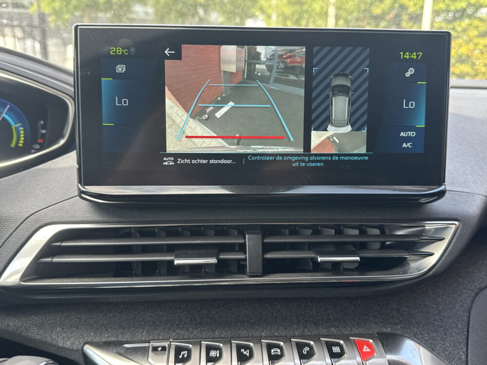 Peugeot 3008 1.6 HYbrid 225 Road Trip // NAVI // TREKHAAK // DODENHOEK // CLIMA // CRUISE // 13