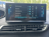 Peugeot 3008 1.6 HYbrid 225 Road Trip // NAVI // TREKHAAK // DODENHOEK // CLIMA // CRUISE // 43