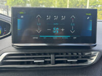 Peugeot 3008 1.6 HYbrid 225 Road Trip // NAVI // TREKHAAK // DODENHOEK // CLIMA // CRUISE // 44