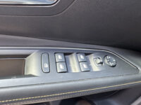 Peugeot 3008 1.6 HYbrid 225 Road Trip // NAVI // TREKHAAK // DODENHOEK // CLIMA // CRUISE // 50