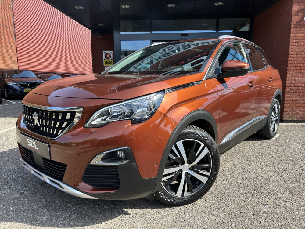 Peugeot 3008 1.2 PureTech Allure // NAVI + CARPLAY // PDC V+A // PANO/SCHUIFKANTELDAK // CAMERA // TREKHAAK!! 1