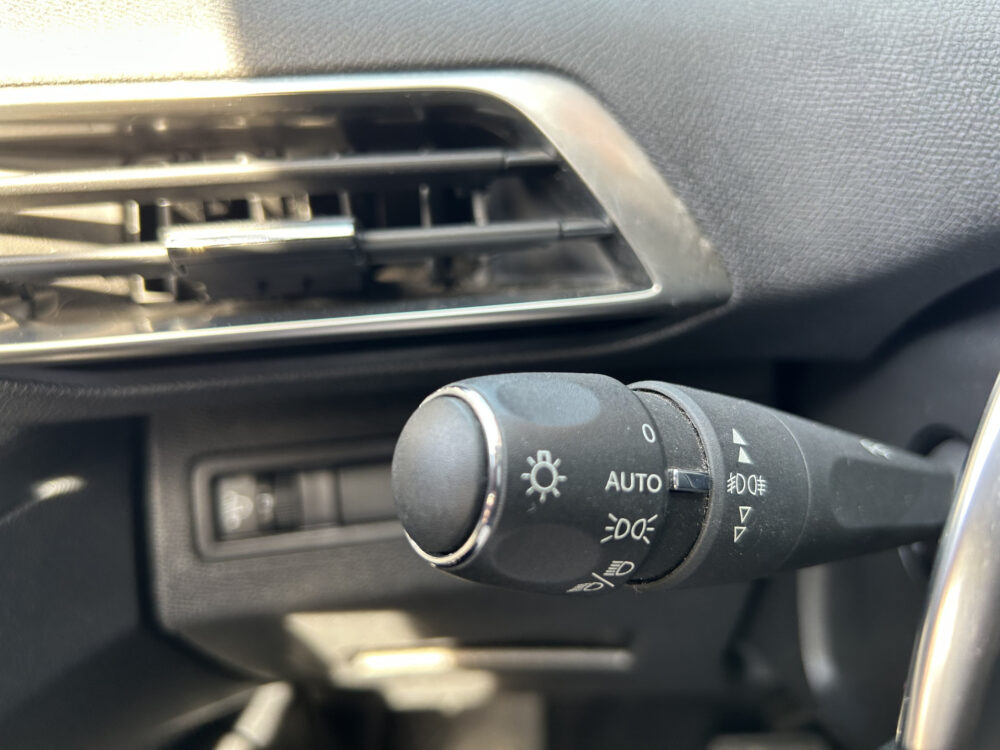 Peugeot 3008 1.2 PureTech Allure // NAVI + CARPLAY // PDC V+A // PANO/SCHUIFKANTELDAK // CAMERA // TREKHAAK!! 11