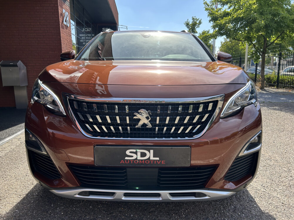 Peugeot 3008 1.2 PureTech Allure // NAVI + CARPLAY // PDC V+A // PANO/SCHUIFKANTELDAK // CAMERA // TREKHAAK!! 4