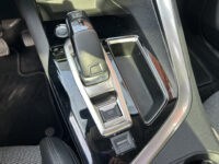 Peugeot 3008 1.2 PureTech Allure // NAVI + CARPLAY // PDC V+A // PANO/SCHUIFKANTELDAK // CAMERA // TREKHAAK!! 56