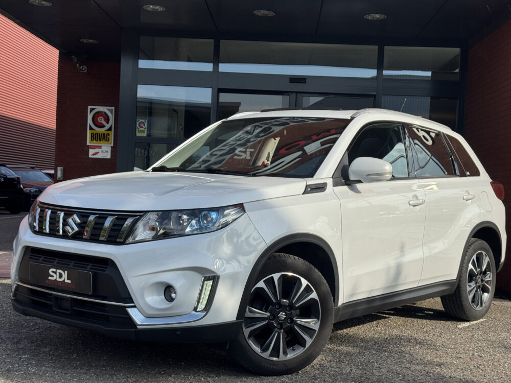 Suzuki Vitara 1.4 Boosterjet Stijl // NAVI // CAMERA // CLIMA // ADAPTIVE CRUISE // SCHUIF / KANTEL DAK // 1