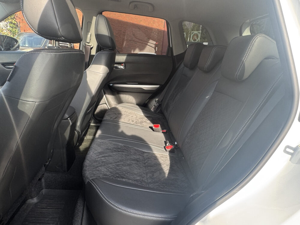 Suzuki Vitara 1.4 Boosterjet Stijl // NAVI // CAMERA // CLIMA // ADAPTIVE CRUISE // SCHUIF / KANTEL DAK // 11