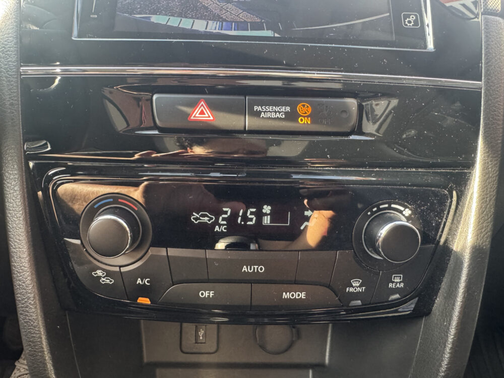 Suzuki Vitara 1.4 Boosterjet Stijl // NAVI // CAMERA // CLIMA // ADAPTIVE CRUISE // SCHUIF / KANTEL DAK // 20